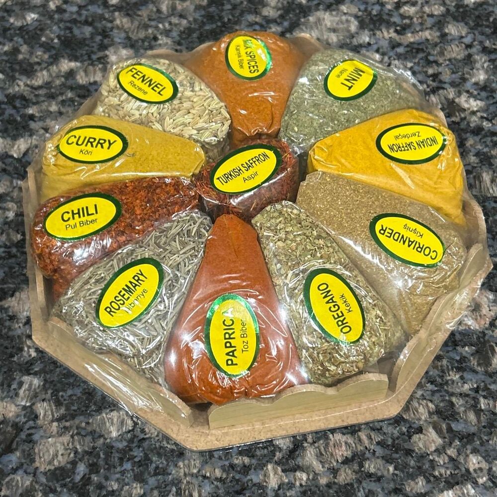 10 Spice Kit with 10 different spices including paprika, oregano, coriander